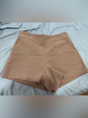 glam Beige High-Waist shorts NWOT!